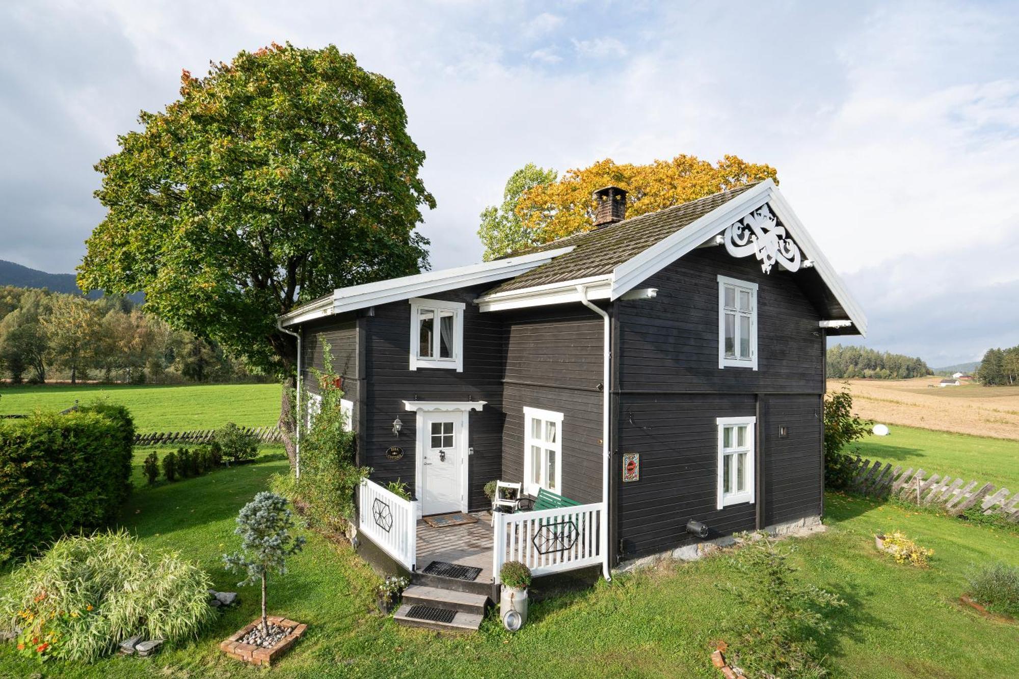 Eika Cottage: Cozy, Rural, Spacious And Well-Equiped Amot  Exterior photo